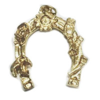 {
  "text": "horseshoe of the 6 powers"
}