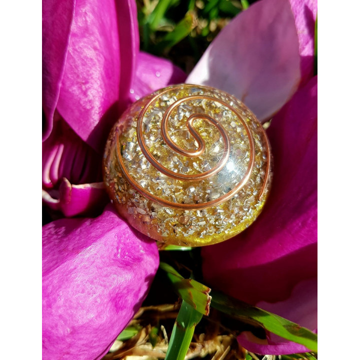 {
  "name": "ORGONITE - MINI TOWER BUSTER - GOLD"
}