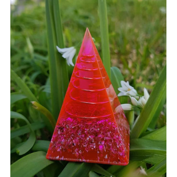 {
  "name": "Orgonite Pyramid - Nubia - Pink"
}