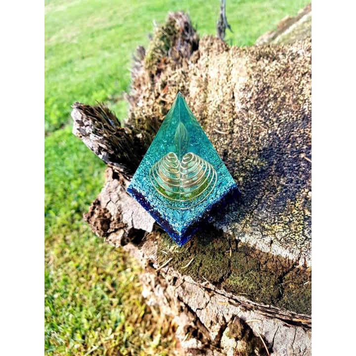 {
  "product_name": "NUBIA BLUE L ORGONITE PYRAMID"
}