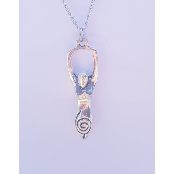 {
  "name": "Talisman - Celtic Goddess"
}