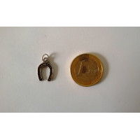 {
  "name": "Amulet - Horse Shoe"
}