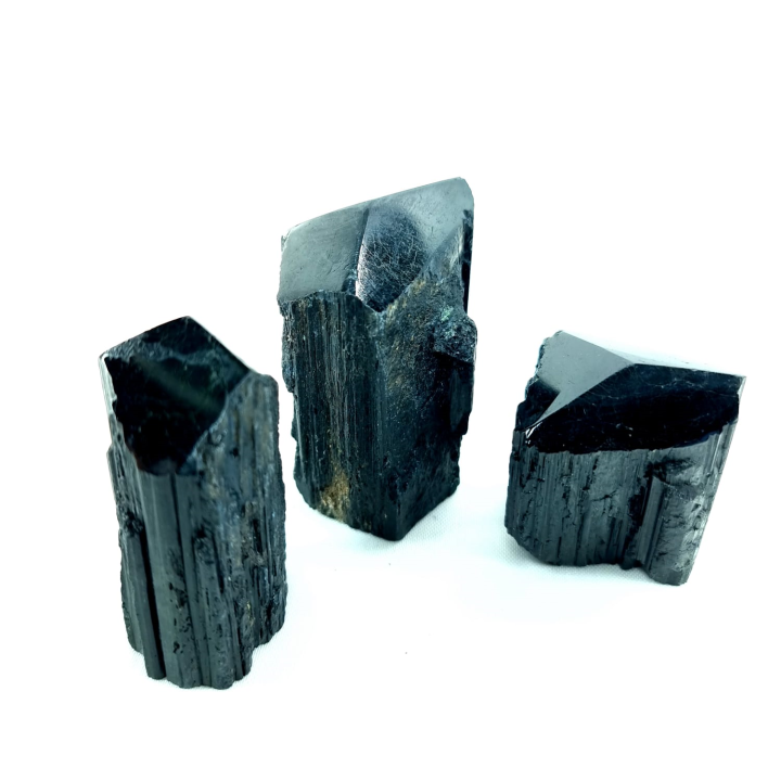 {
  "product_name": "BLACK TOURMALINE - SHARPENED TIP 150-200GR"
}