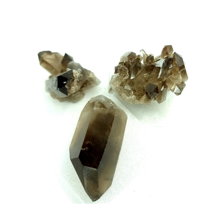 {
  "name": "Smoky Quartz Drusa - (Box 4X4)"
}