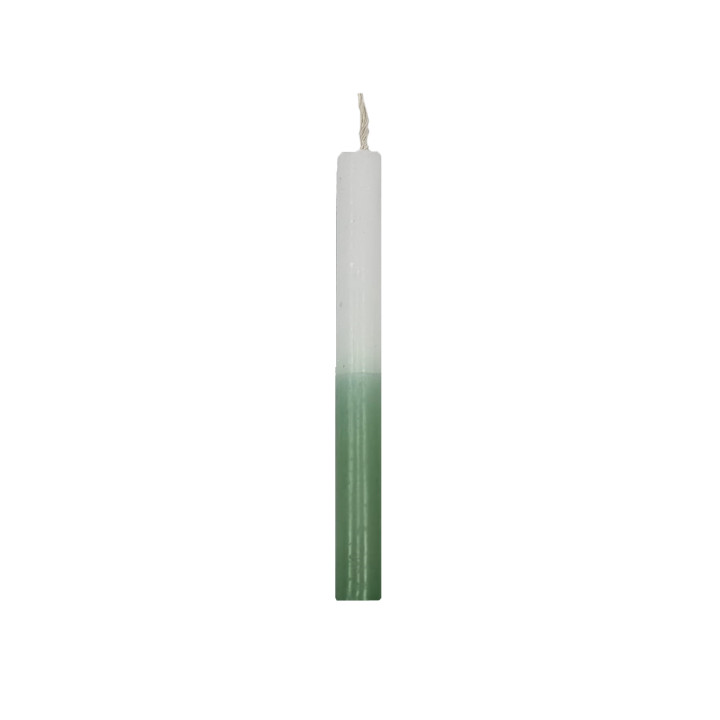 {
  "text": "1 white and green candle (15x15)"
}